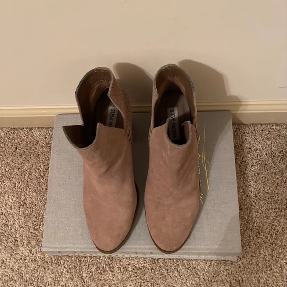 Steve Madden Booties - Picture 4 of 5